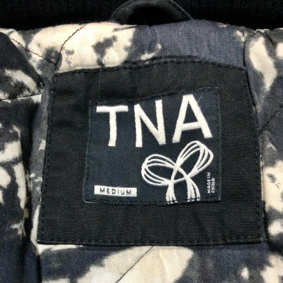 Aritzia Fan Jacket - Picture 6 of 11